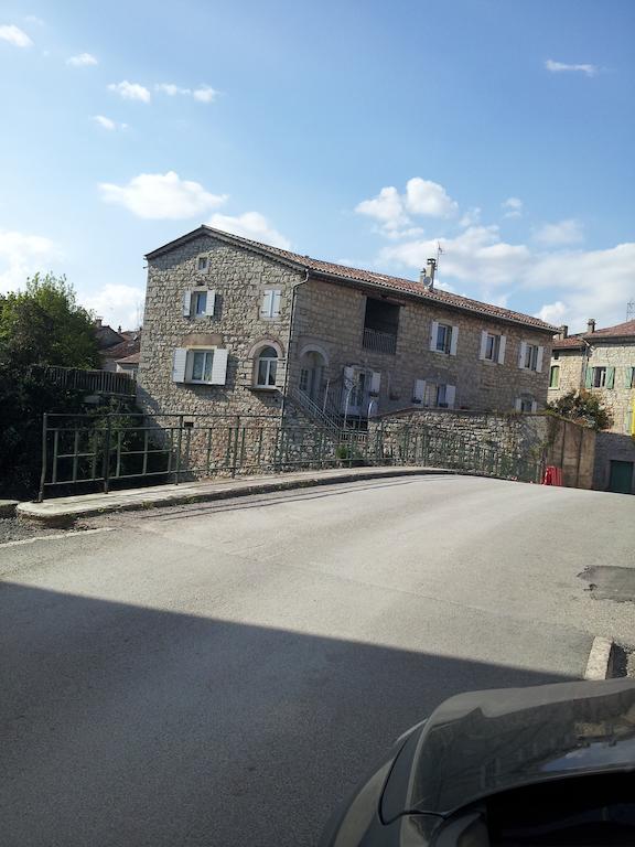 La Mais'Ange Berrias-et-Casteljau Esterno foto