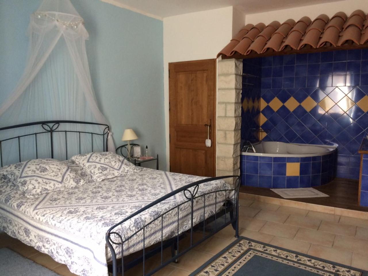 La Mais'Ange Berrias-et-Casteljau Esterno foto